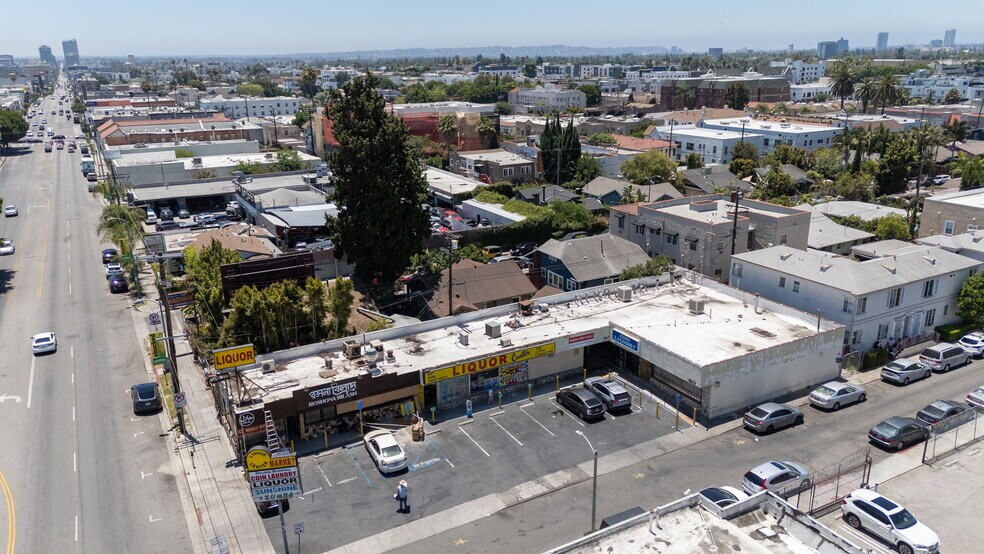 More Photos Of 861 N Western Ave, Los Angeles General Retail For Sale