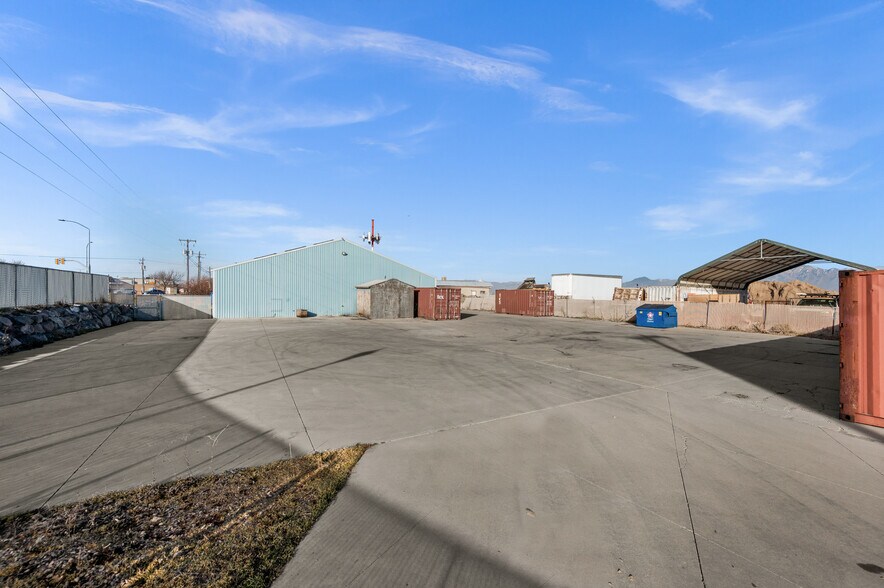 More Photos Of 4375 W Copper Hills Pky, West Jordan Warehouse For Lease