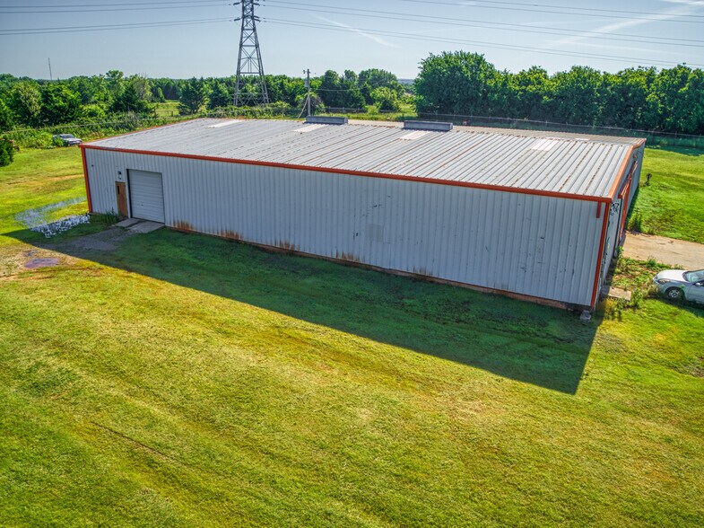 More Photos Of 3903 NE 23rd St, Oklahoma City Industrial For Sale