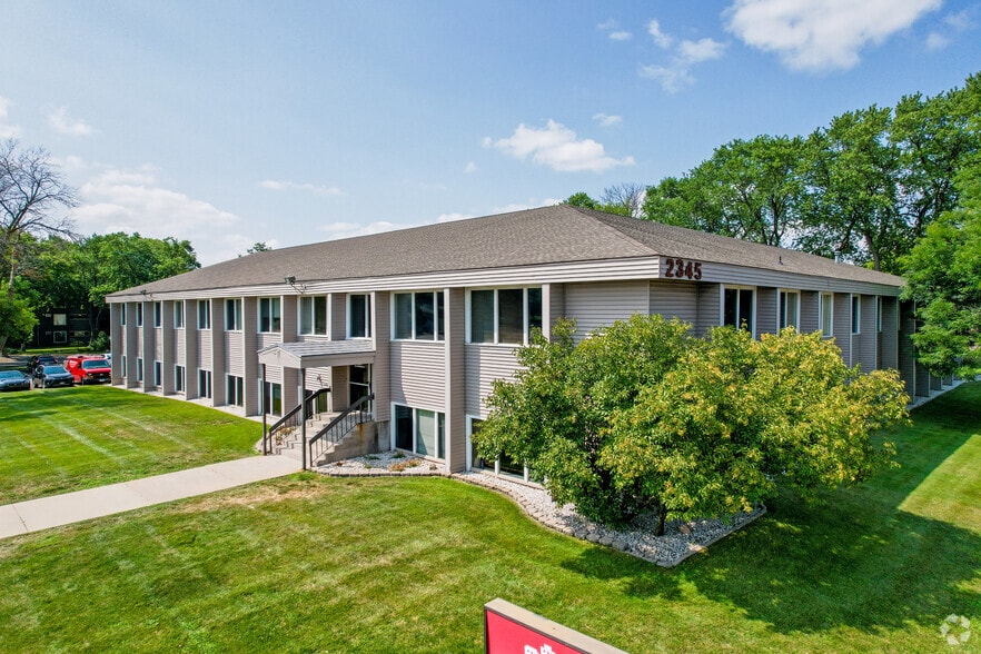 More Photos Of 2345 Rice St, Roseville Medical For Lease