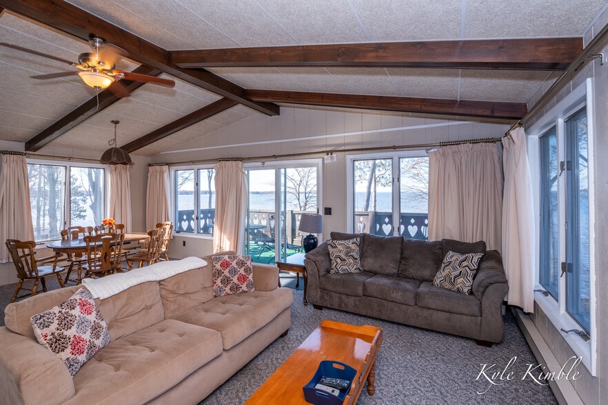 More Photos Of 104 W Houghton Lake Dr, Prudenville Hotel For Sale