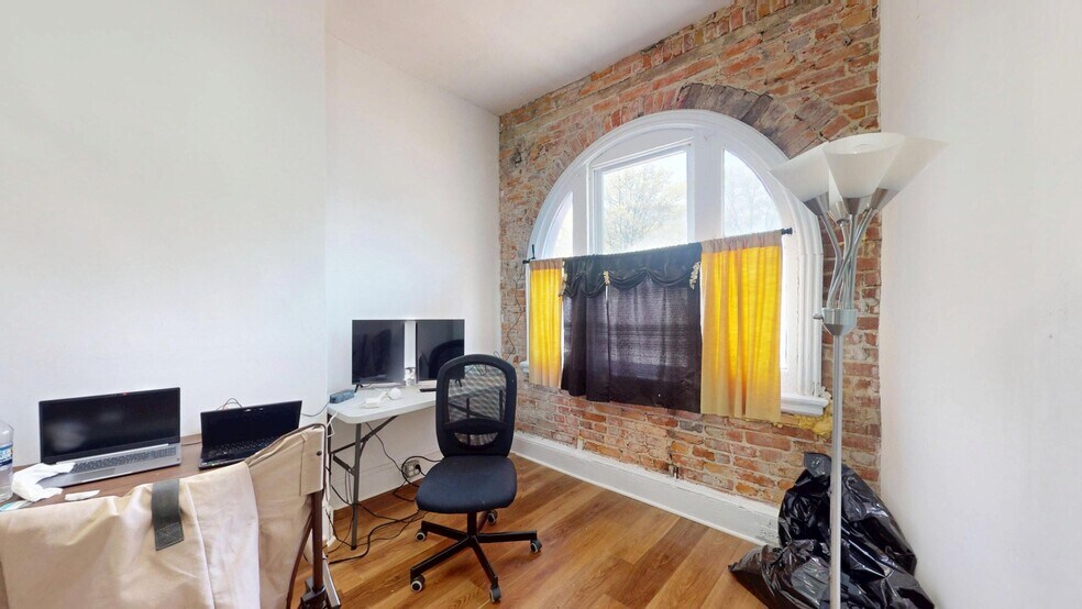 More Photos Of 505 Florida Ave NW, Washington Storefront Retail Residential For Sale