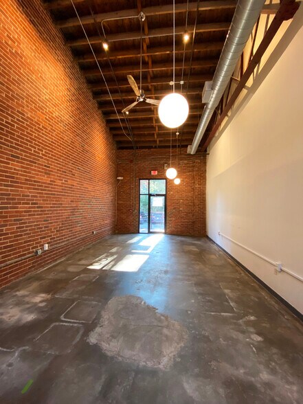 More Photos Of 675 Pulaski St, Athens Loft Creative Space For Lease