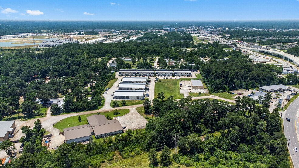 More Photos Of 1350 Rayford Park Rd, Spring Unknown For Lease