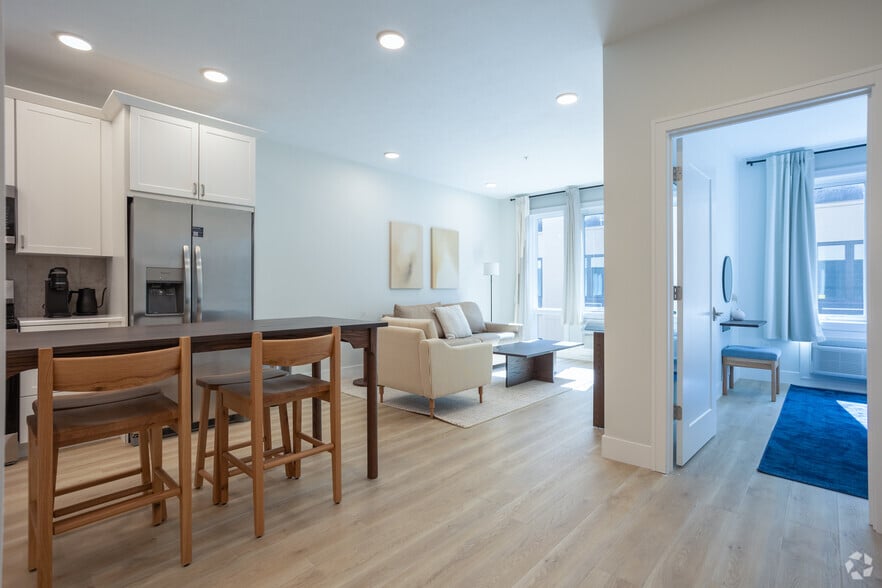 More Photos Of 232 East State St, Traverse City Apartments For Sale