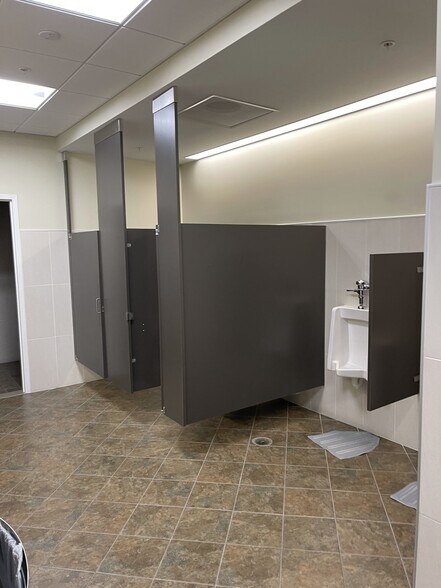 More Photos Of 245 E Main St, Rochester Office For Lease