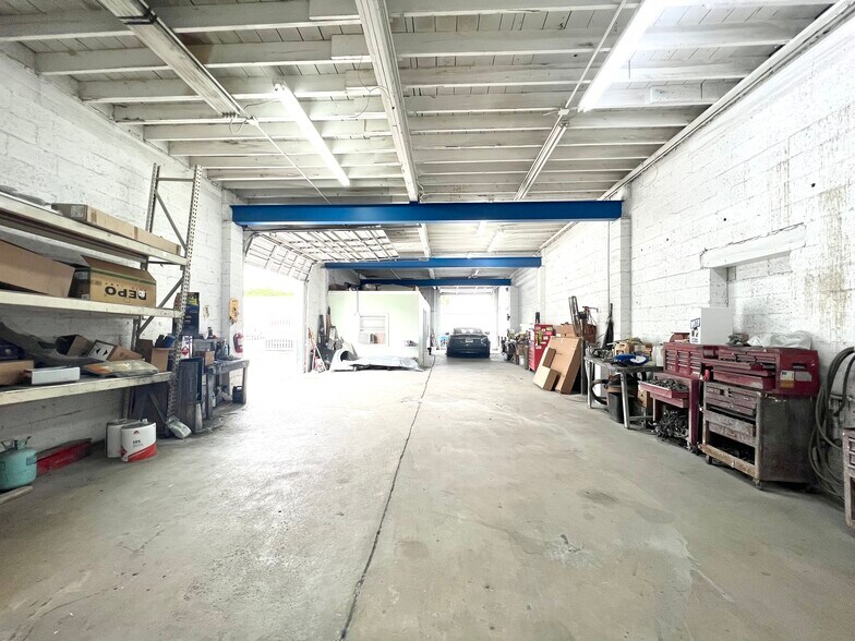 More Photos Of 813 NW 8th Ave, Fort Lauderdale Warehouse For Sale