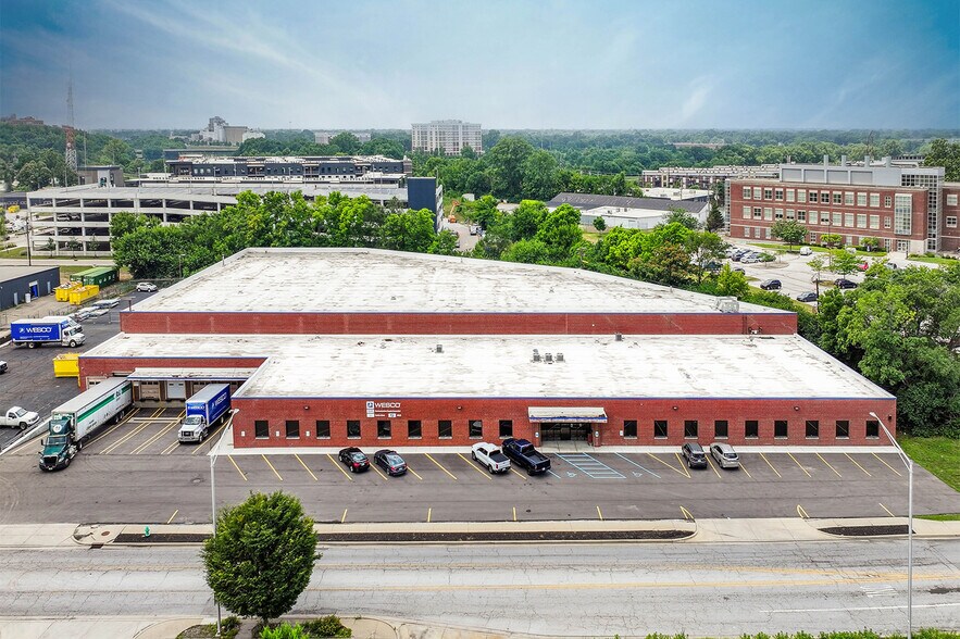 More Photos Of 1560 Indiana Ave, Indianapolis Warehouse For Sale