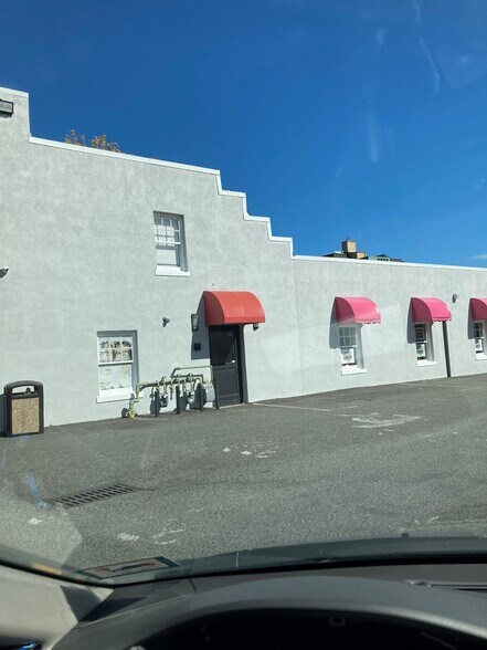 More Photos Of 175-197 E Ridgewood Ave, Ridgewood Unknown For Lease