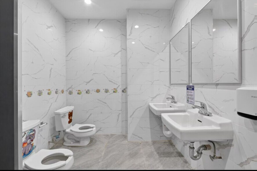 More Photos Of 14218 32nd Ave, Flushing Daycare Center For Sale