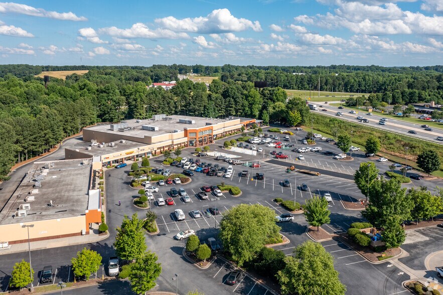 More Photos Of 4840-4860 Golden Pky, Buford Unknown For Lease