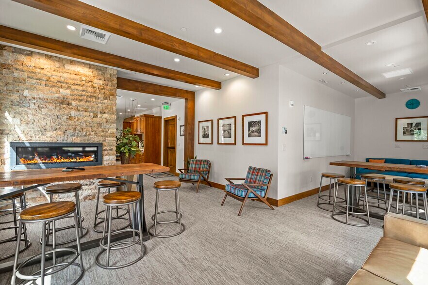 More Photos Of 936 Southwood Blvd, Incline Village Loft Creative Space For Sale
