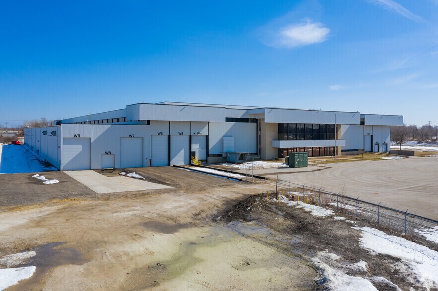 More Photos Of 7100 W Calumet Rd, Milwaukee Land For Lease