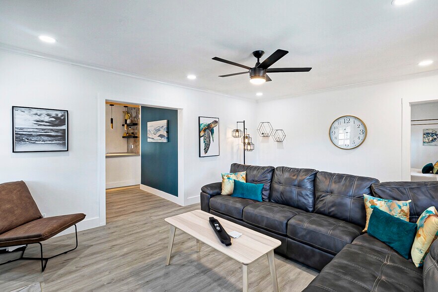More Photos Of 402 Ocean Breeze, Lake Worth Beach Apartments For Sale