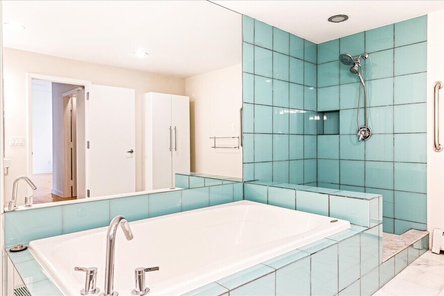 More Photos Of 109 N Orianna St, Philadelphia Office For Sale