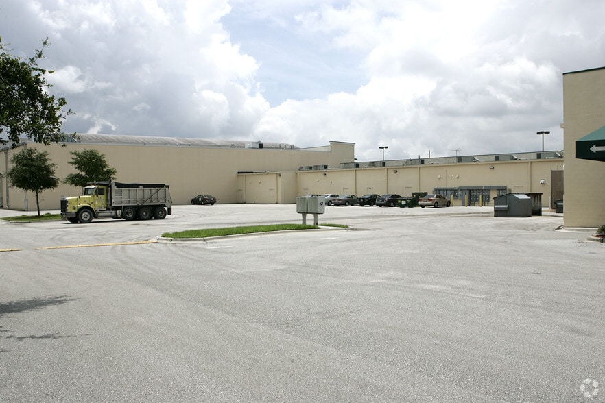 More Photos Of 7835-7897 Gunn Hwy, Tampa General Retail For Lease