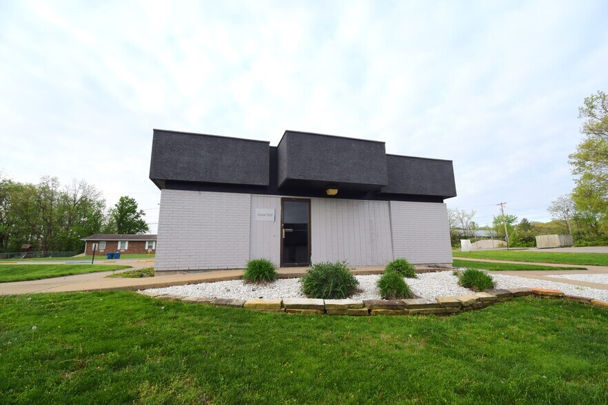 More Photos Of 1708 Jefferson Ave, Mount Vernon Office For Sale