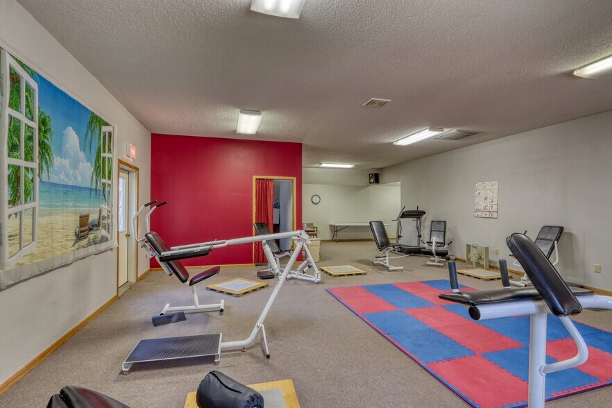 More Photos Of 10045 N State Road 27, Hayward Flex For Sale