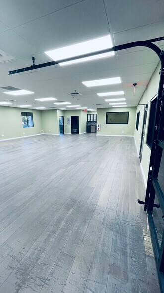 More Photos Of 3933 Foothill Blvd, Glendale Apartments For Lease