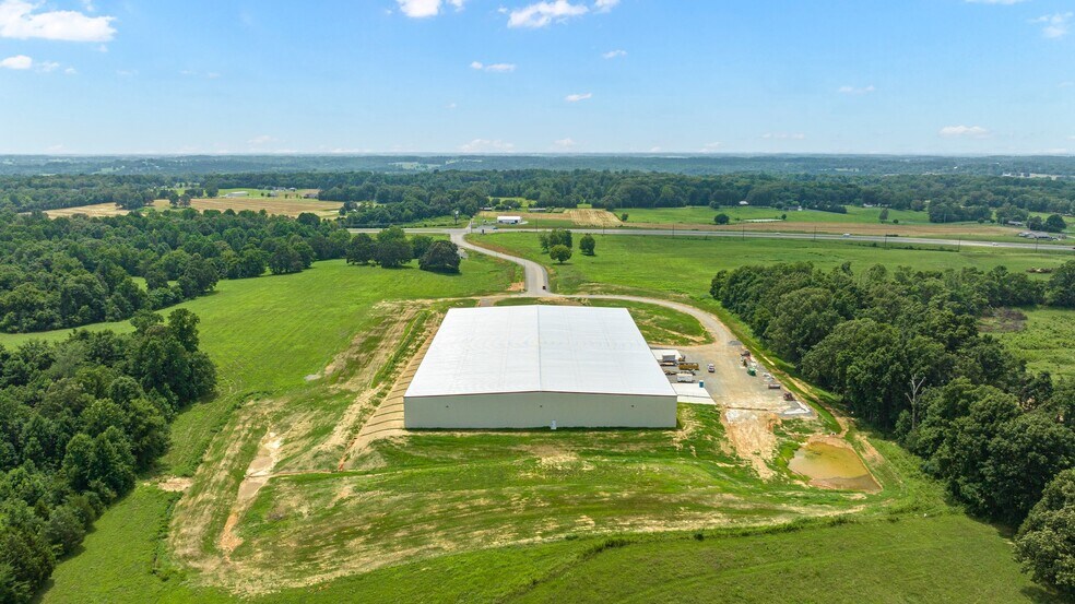 More Photos Of 55 Bagwell Blvd, Scottsville Warehouse For Lease