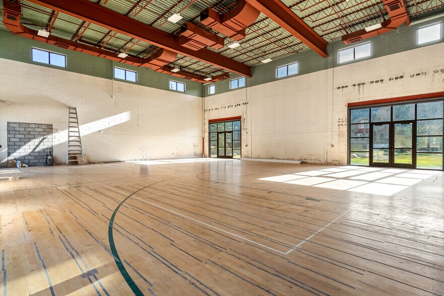 More Photos Of 211 Eagle Rd, Avon Loft Creative Space For Sale