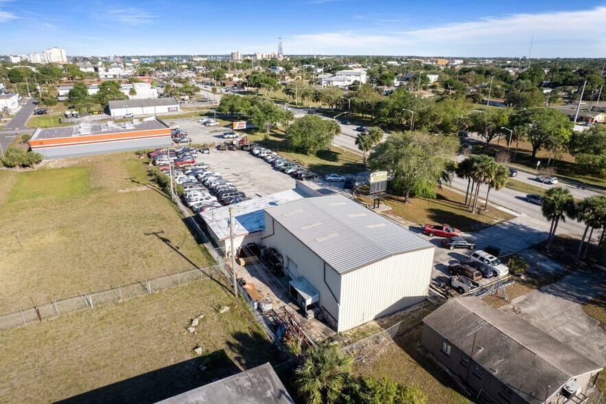 More Photos Of 628 King St, Cocoa Auto Dealership For Sale