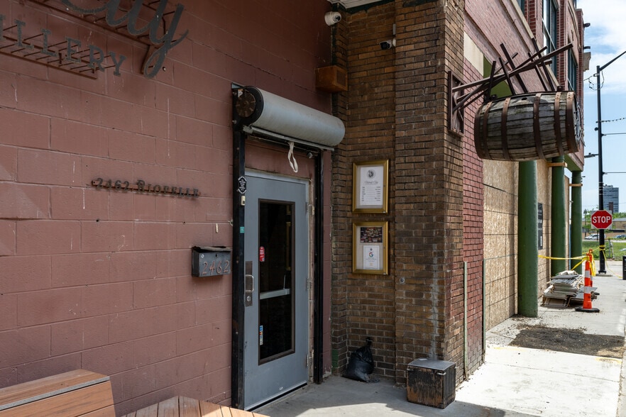 More Photos Of 2462-2472 Riopelle St, Detroit Storefront Retail Office For Sale