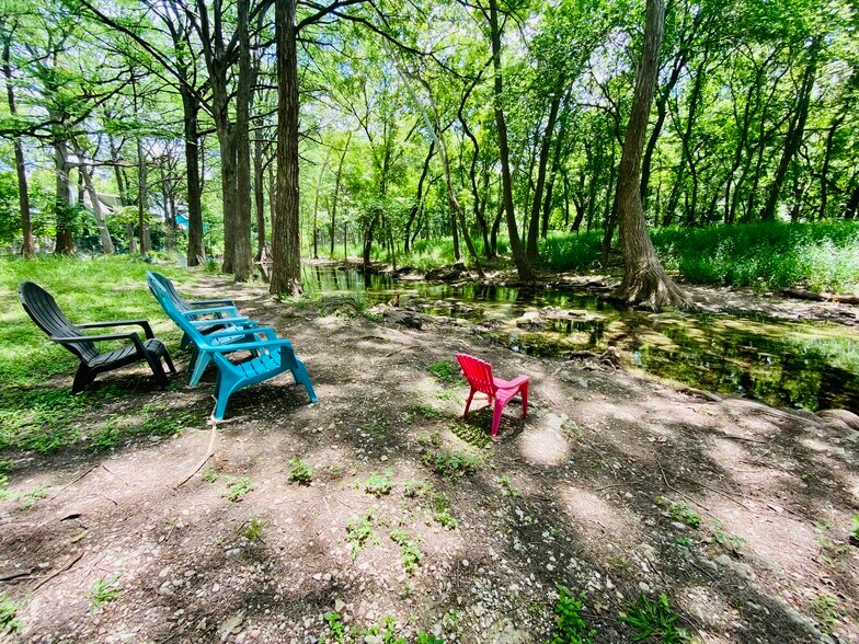 More Photos Of 104 Scudder Ln, Wimberley Hotel For Sale