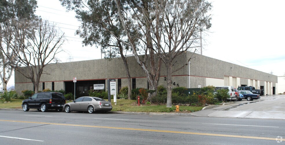 Primary Photo Of 25345 Avenue Stanford, Valencia Warehouse For Lease