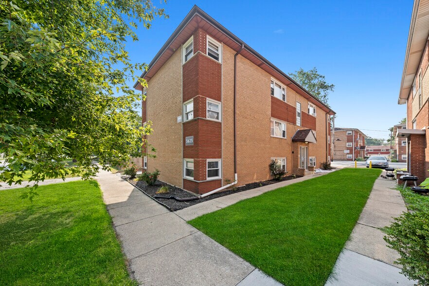 Primary Photo Of 3625 147th St, Midlothian Apartments For Sale