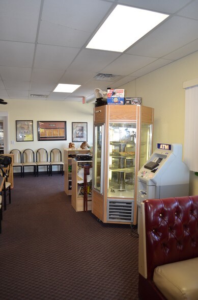 More Photos Of 904 W Main St, Quartzsite Hotel For Sale