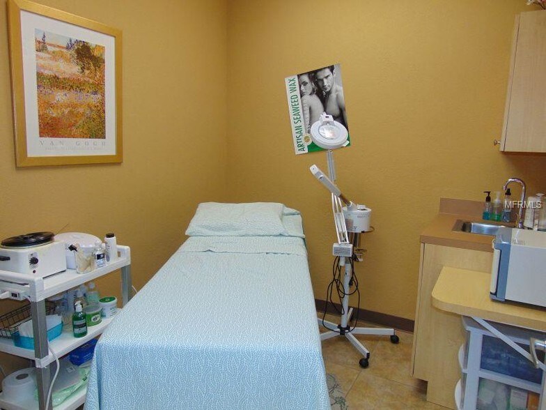 More Photos Of 2815 Alt 19, Palm Harbor Medical For Lease