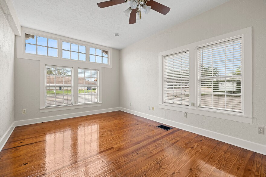 More Photos Of 7024 Central Ave, Saint Petersburg Medical For Sale