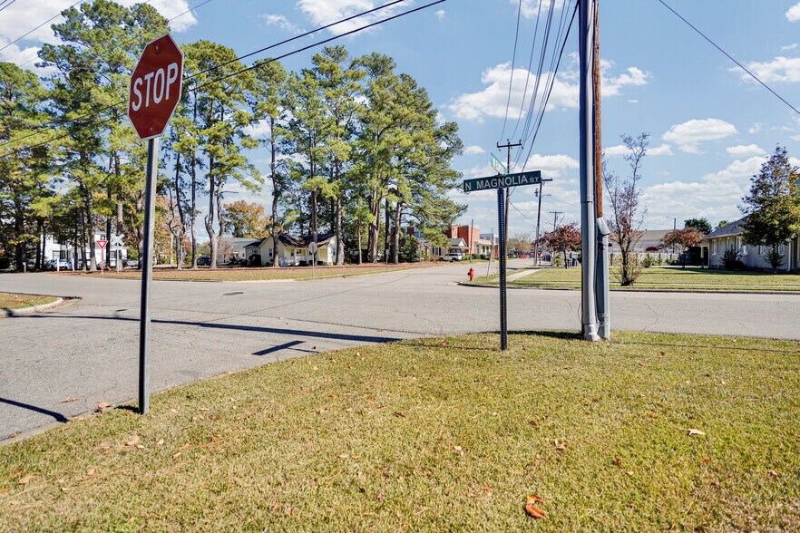 More Photos Of 115 N Magnolia St, Raeford Office Residential For Sale