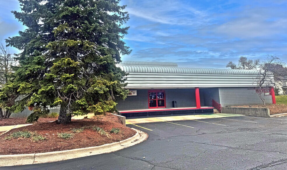 Primary Photo Of 415 Baker St, Lansing Warehouse For Sale