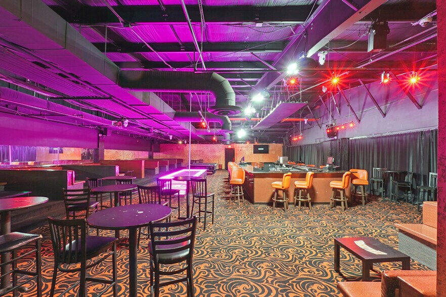 More Photos Of 4730 Frontage Rd, Forest Park Bar For Sale