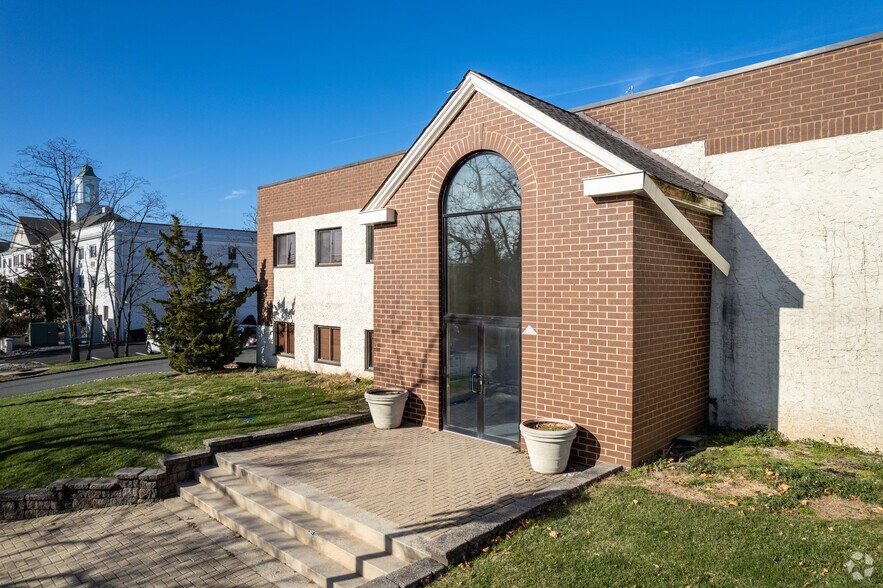 More Photos Of 313 South Ave, Fanwood Medical For Lease