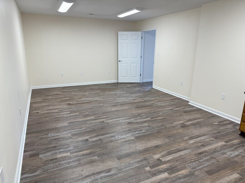 More Photos Of 144 Industrial Dr, Forest City Warehouse For Lease