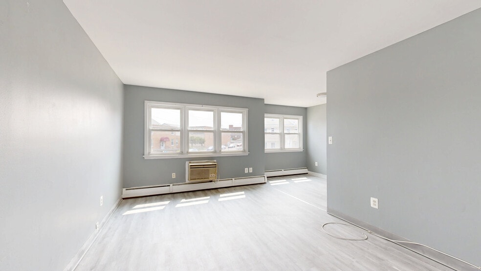 More Photos Of 191 Oak St, Bridgeport Apartments For Sale