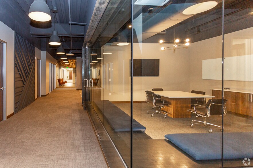 More Photos Of 2901 W Bluegrass Blvd, Lehi Office For Lease