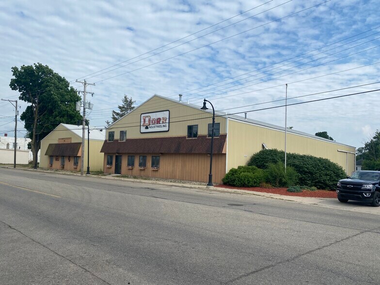 Primary Photo Of 1840 142nd Ave, Dorr Manufacturing For Sale