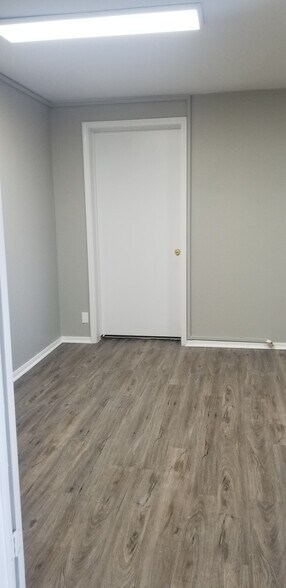 More Photos Of 3557 National Dr, Norman Industrial For Sale