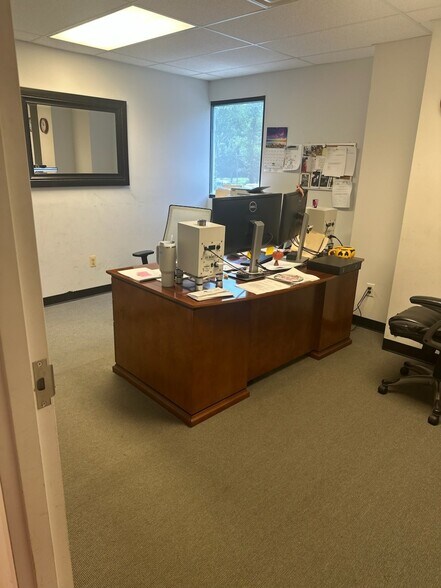 More Photos Of 220 West Parkway, Pompton Plains Light Distribution For Lease