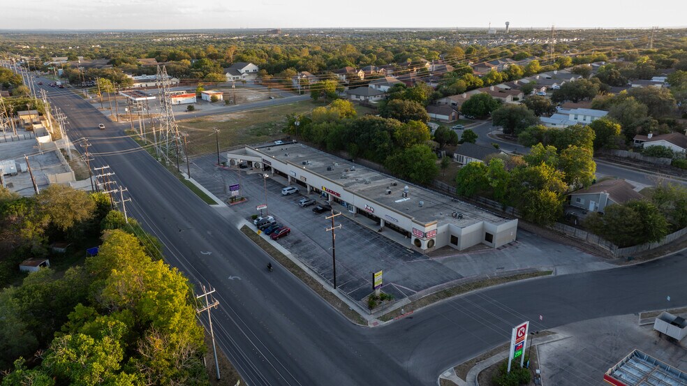 More Photos Of 12107 Toepperwein Rd, San Antonio Unknown For Sale