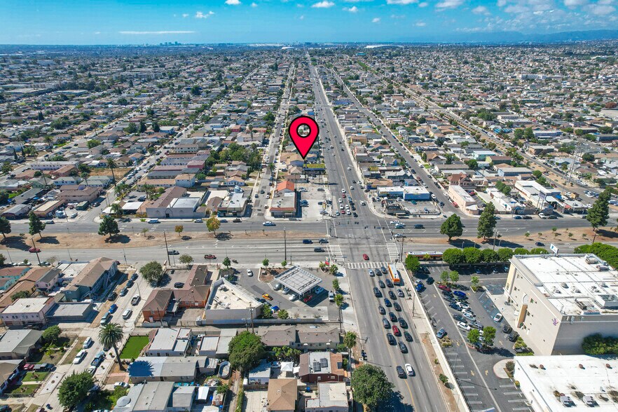 More Photos Of 1021-1026 W Century Blvd, Los Angeles Storefront Retail Residential For Sale