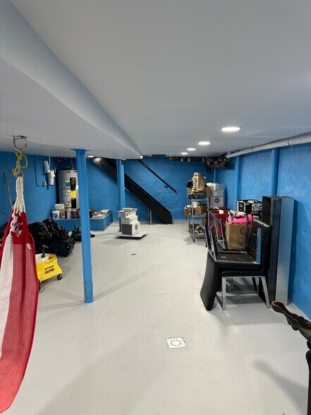 More Photos Of 358 Columbia St, Brooklyn Storefront Retail Residential For Lease