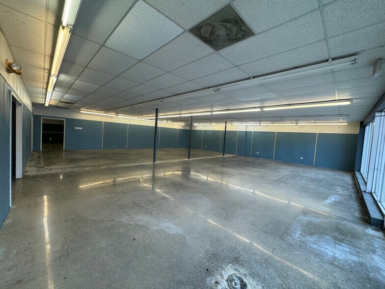 More Photos Of 2920 Grand Ave, Fort Smith Freestanding For Lease