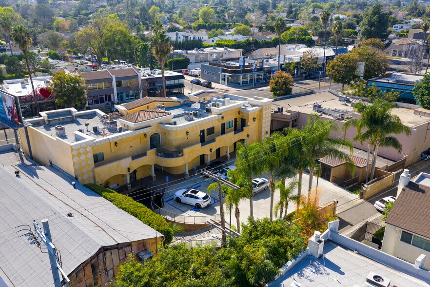 More Photos Of 13833-13841 Ventura Blvd, Sherman Oaks Storefront Retail Office For Sale