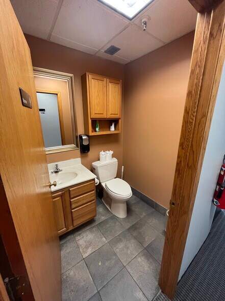 More Photos Of 120 Plato Blvd W, Saint Paul Warehouse For Lease