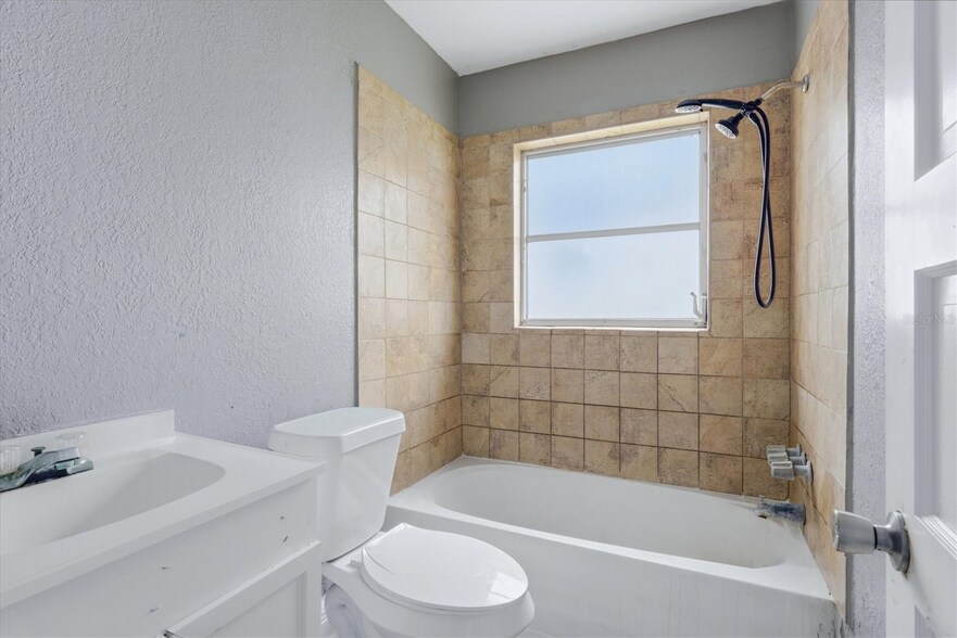 More Photos Of 300 San Lorenzo Ave, North Port Apartments For Sale